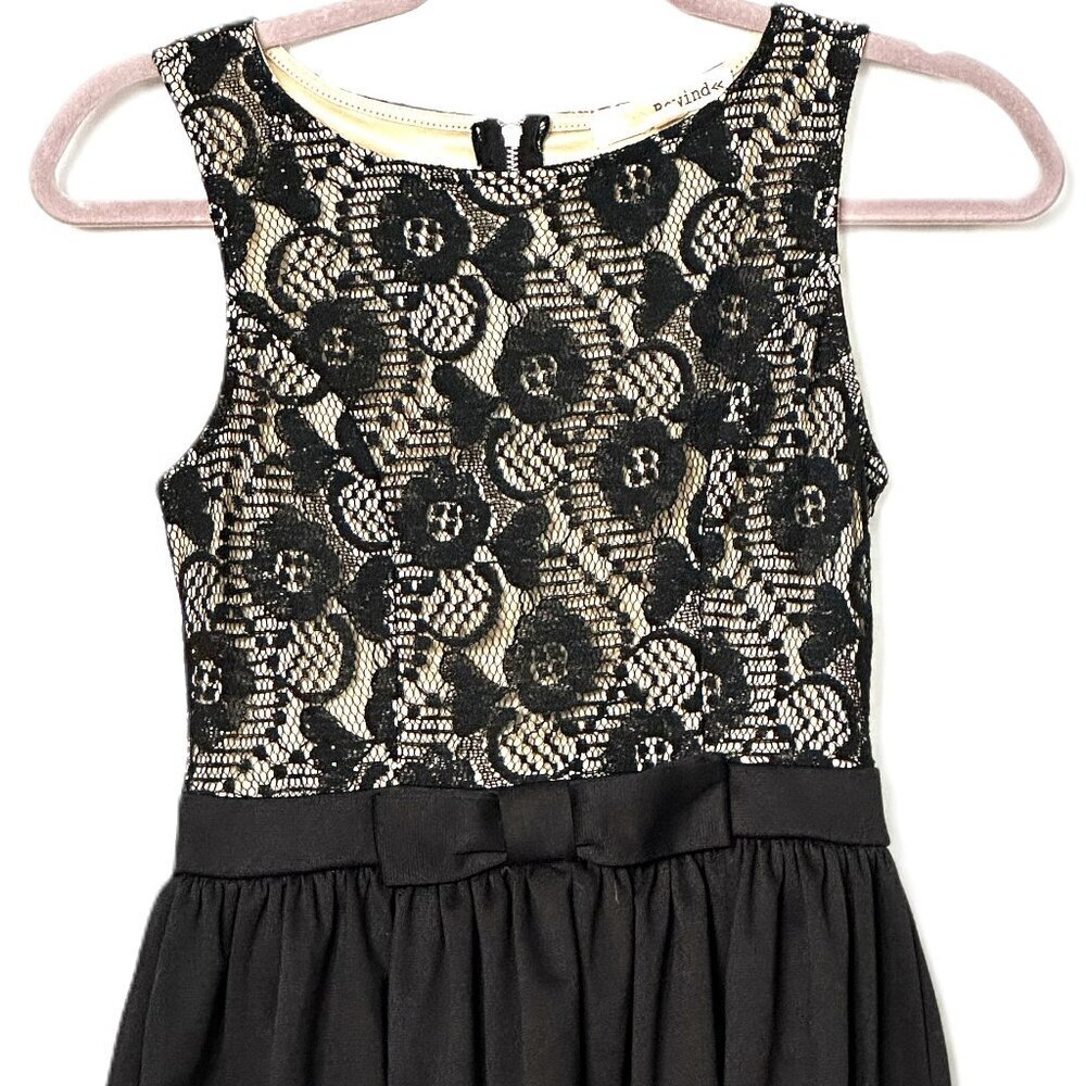 Lace Top Black and Tan A-Line Mini Dress Size Small with Zipper Back - Picture 4 of 6